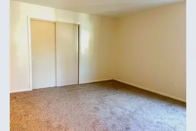 20 E 36th Street, Shadyside, OH 43947 - Photo 6