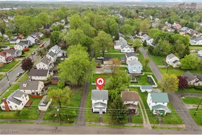 1210 17th Street NE, Canton, OH 44705 - Photo 2