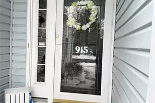 915 Sturbridge Dr, Medina, OH 44256 - Photo 2