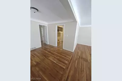 17460 Chagrin Boulevard, Huber Heights, OH 44120 - Photo 8