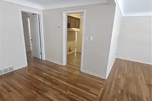 17460 Chagrin Blvd, Huber Heights, OH 44120 - Photo 8