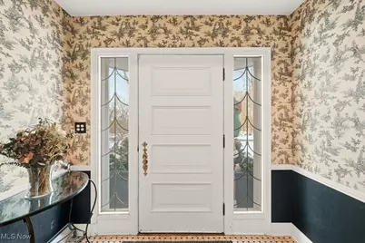 201 Hampshire Road, Akron, OH 44313 - Photo 2