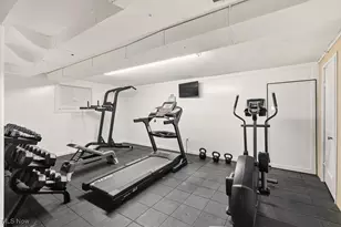 201 Hampshire Rd, Akron, OH 44313 - Photo 26