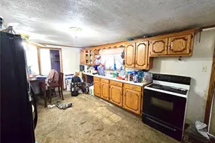 873 Logan St, East Liverpool, OH 43920 - Photo 6