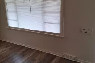 5650 Lafayette Ave, Maple Heights, OH 44137 - Photo 6