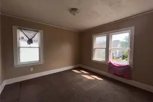 13203 Alvin Ave, Garfield Heights, OH 44105 - Photo 14