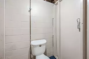 24 Center St, Leetonia, OH 44431 - Photo 40