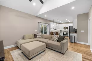 39600 Aurora Rd, Solon, OH 44139 - Photo 12