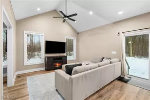 39600 Aurora Rd, Solon, OH 44139 - Photo 10