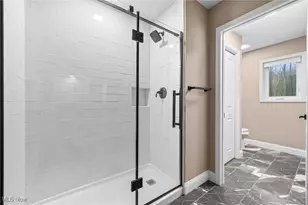 39600 Aurora Rd, Solon, OH 44139 - Photo 30