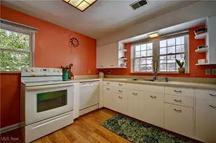 106 Maplecrest St SW, North Canton, OH 44720 - Photo 12