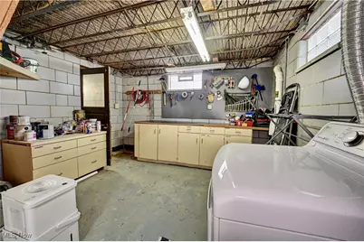 106 Maplecrest Street SW, North Canton, OH 44720 - Photo 30