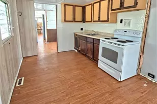 30335 Euclid Ave, Wickliffe, OH 44092 - Photo 4