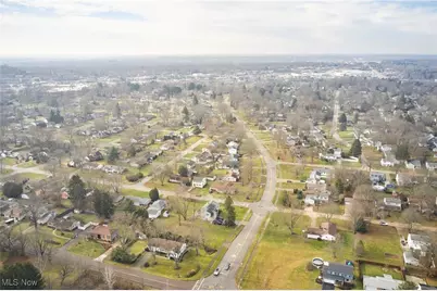 2440 Sand Run Parkway, Fairlawn, OH 44333 - Photo 10