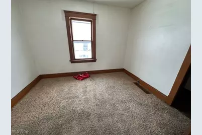 5295 Harvard Avenue, Newburgh Heights, OH 44105 - Photo 10