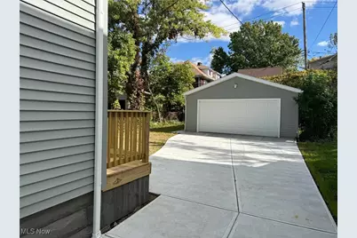 2185 Rexwood Road, Cleveland Heights, OH 44118 - Photo 24