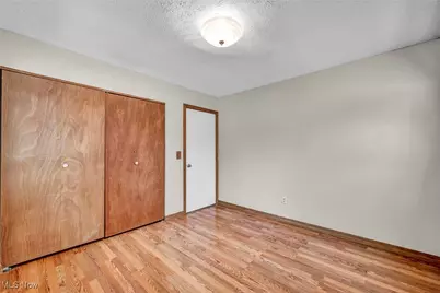 132 Mount Vernon Court, Elyria, OH 44035 - Photo 36