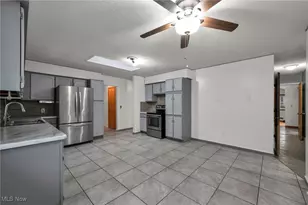 132 Mt Vernon Ct, Elyria, OH 44035 - Photo 26