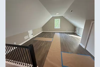 14956 Carol Drive, Maple Heights, OH 44137 - Photo 12