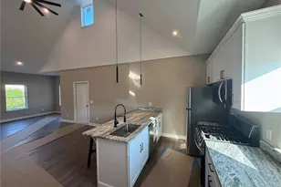 14956 Carol Dr, Maple Heights, OH 44137 - Photo 4