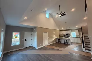 14956 Carol Dr, Maple Heights, OH 44137 - Photo 10