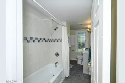 614 Parkview Avenue, Akron, OH 44310 - Photo 22