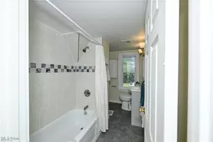 614 Parkview Ave, Akron, OH 44310 - Photo 22