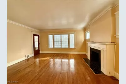 1208 Saint Charles Avenue #1, Oakwood, OH 44107 - Photo 4