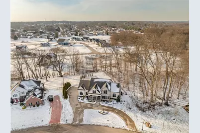 3595 Vineyard Avenue NW, Canton, OH 44708 - Photo 2