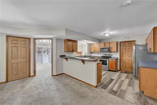 7568 Monterey Bay, Mentor on the Lake, OH 44060 - Photo 6