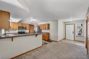 7568 Monterey Bay, Mentor on the Lake, OH 44060 - Photo 10