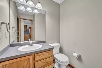 7568 Monterey Bay #4, Mentor on the Lake, OH 44060 - Photo 8