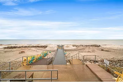 4699 Lake Rd #401, Geneva on the Lake, OH 44041 - Photo 10