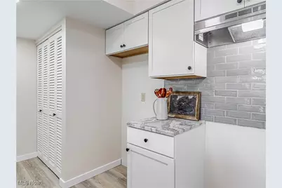 2550 Chamberlain Road #B-4, Fairlawn, OH 44333 - Photo 12