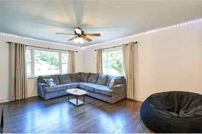 635 N Hawkins Avenue, Akron, OH 44313 - Photo 8