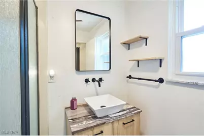 635 N Hawkins Avenue, Akron, OH 44313 - Photo 22
