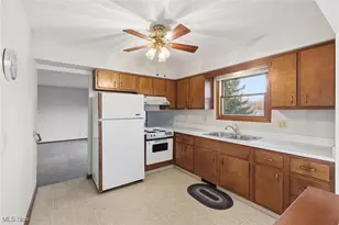 1130 Mulberry Ln, Brunswick, OH 44212 - Photo 10