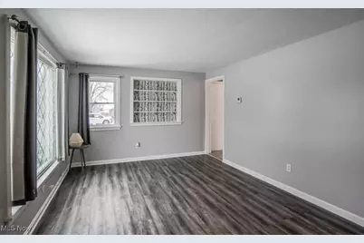 3744 Edgefield Avenue NW, Canton, OH 44709 - Photo 4