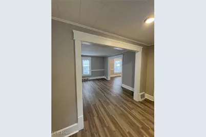2110 12th Street SW, Akron, OH 44314 - Photo 4