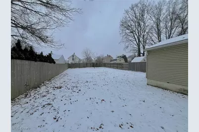 2110 12th Street SW, Akron, OH 44314 - Photo 44