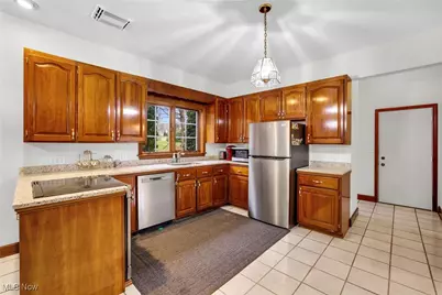 100 Merlot Court, Doylestown, OH 44230 - Photo 6