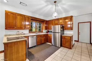 100 Merlot Ct, Doylestown, OH 44230 - Photo 6