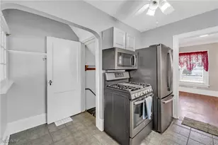 131 25th St NW, Barberton, OH 44203 - Photo 10