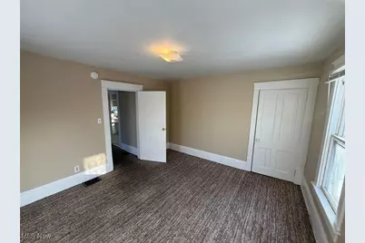 158 16th Street NW, Barberton, OH 44203 - Photo 6