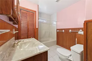 2105 Carabel Ave, Oakwood, OH 44107 - Photo 16