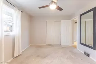 132 Capitol Dr, Weirton, WV 26062 - Photo 14