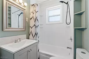1453 Woodbirch Ave, Akron, OH 44314 - Photo 14