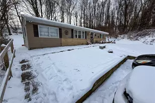 47823 Lincoln St, Calcutta, OH 43920 - Photo 2