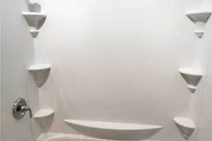 8801 Beckman Ave, Loveland, OH 44104 - Photo 10