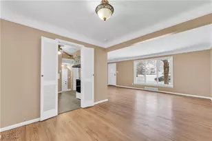 4693 Liberty Rd, South Euclid, OH 44121 - Photo 8